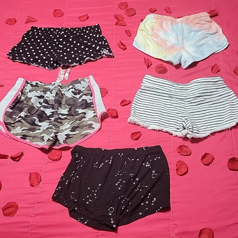 Assorted comfy shorts 😍 - Picture 12 of 12